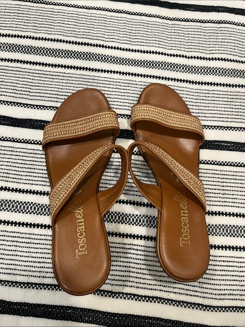 Toscanella Tan Braided Slide Sandals